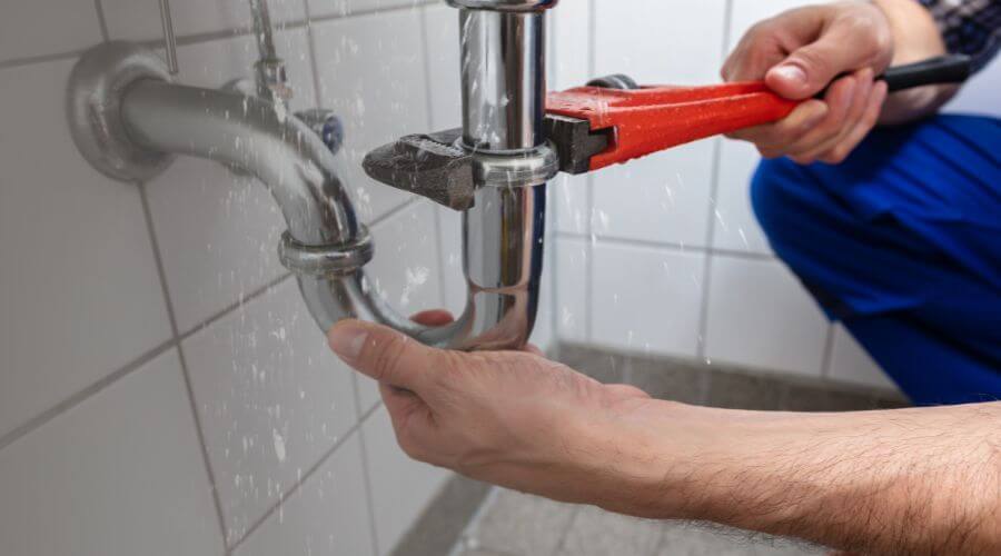 Expert burst pipe repair services in Danvers, IL
